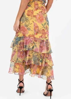 Skirts><noscript><img width=