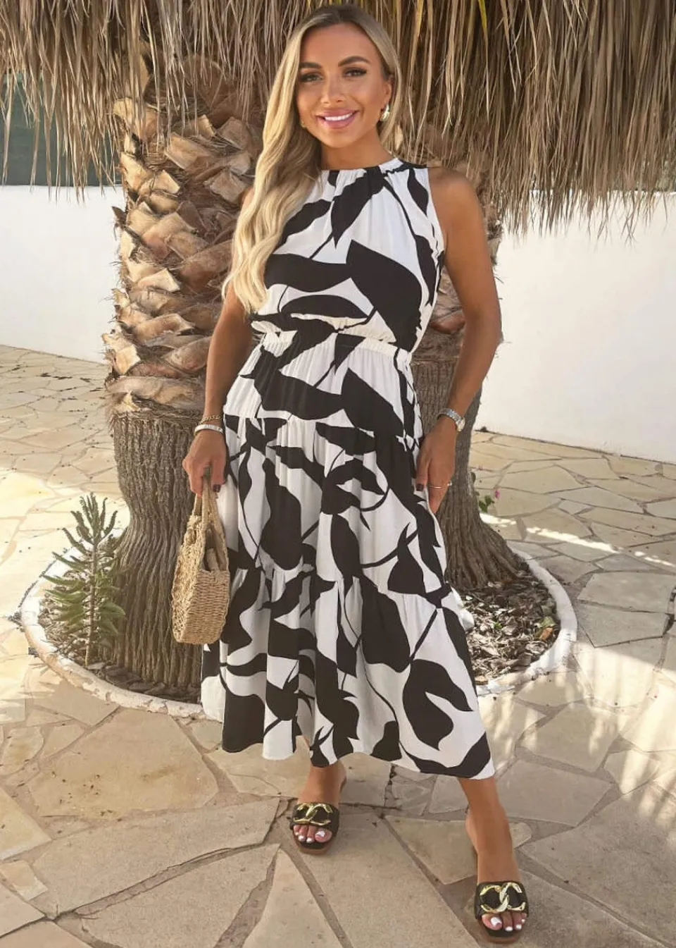 Dresses>AX Paris Black & White Leaf Print Sleeveless Tiered Smock Midi Dress
