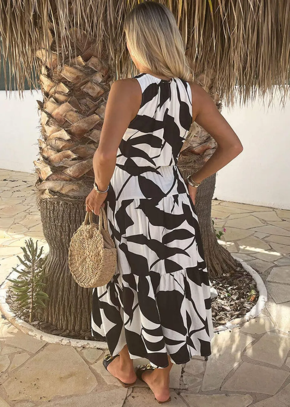 Dresses>AX Paris Black & White Leaf Print Sleeveless Tiered Smock Midi Dress