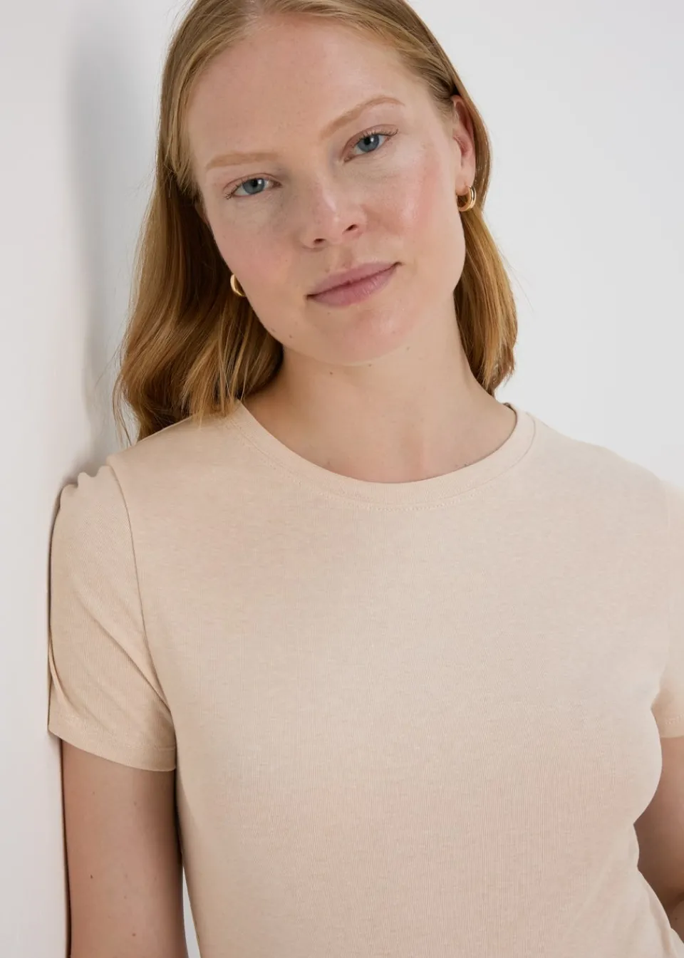 T-Shirts>Papaya Beige Fitted T-Shirt