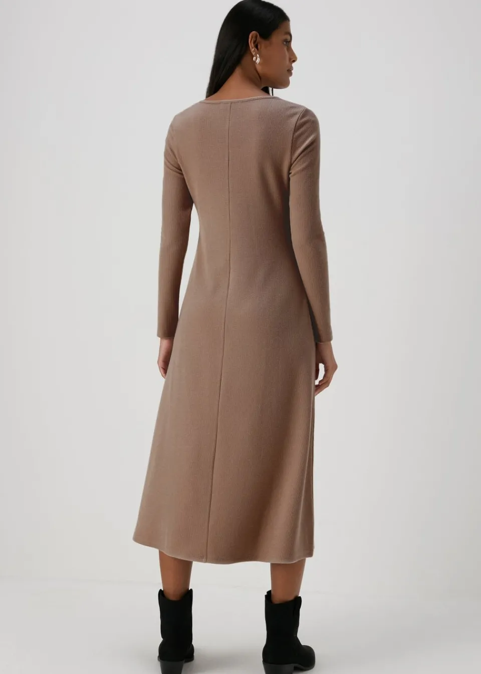 Dresses>Papaya Beige Ribbed Scoop Neck Midi Dress