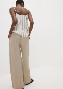 Trousers><noscript><img width=