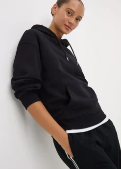 Tops><noscript><img width=
