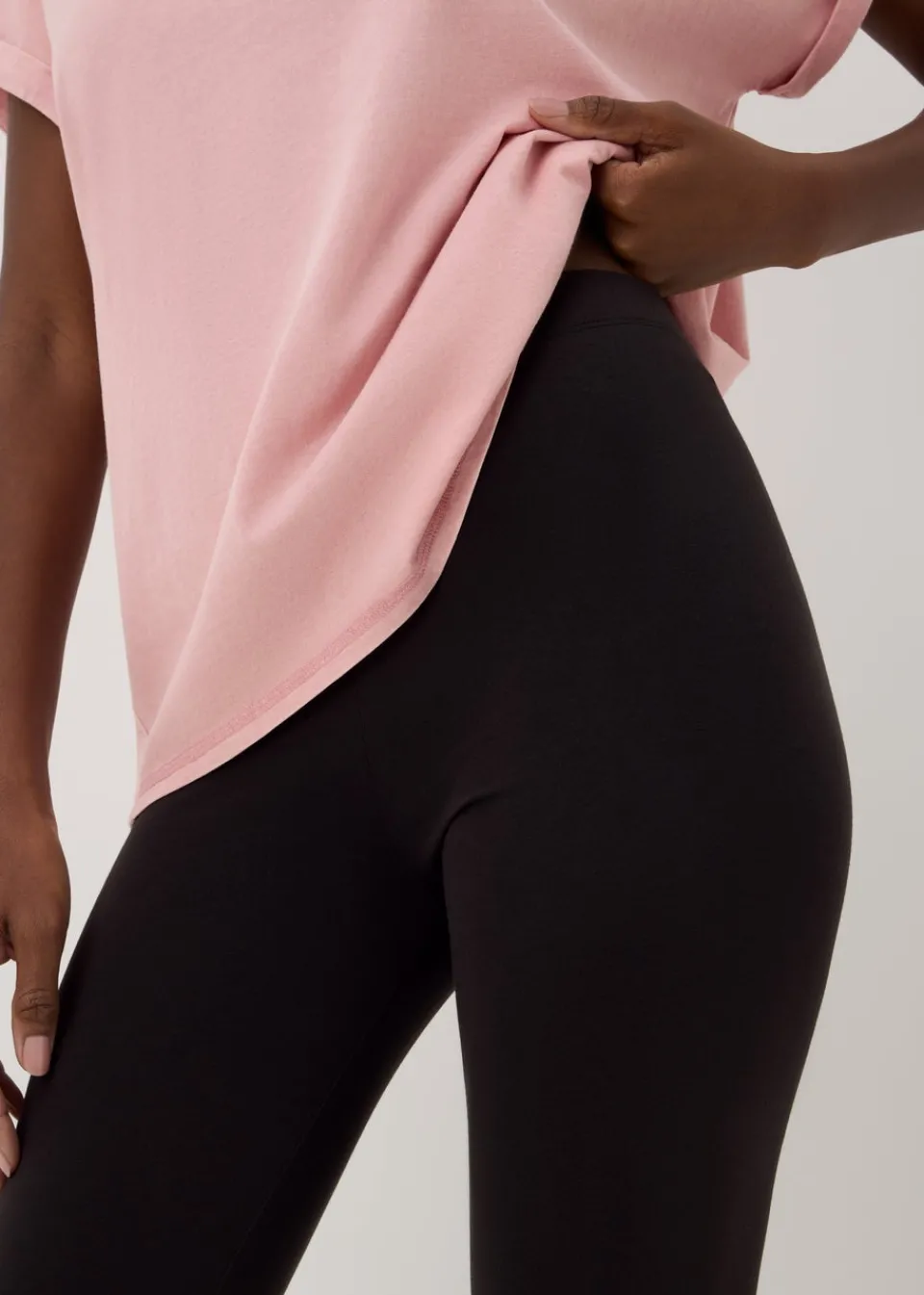 Leggings>Papaya Black Cropped Leggings