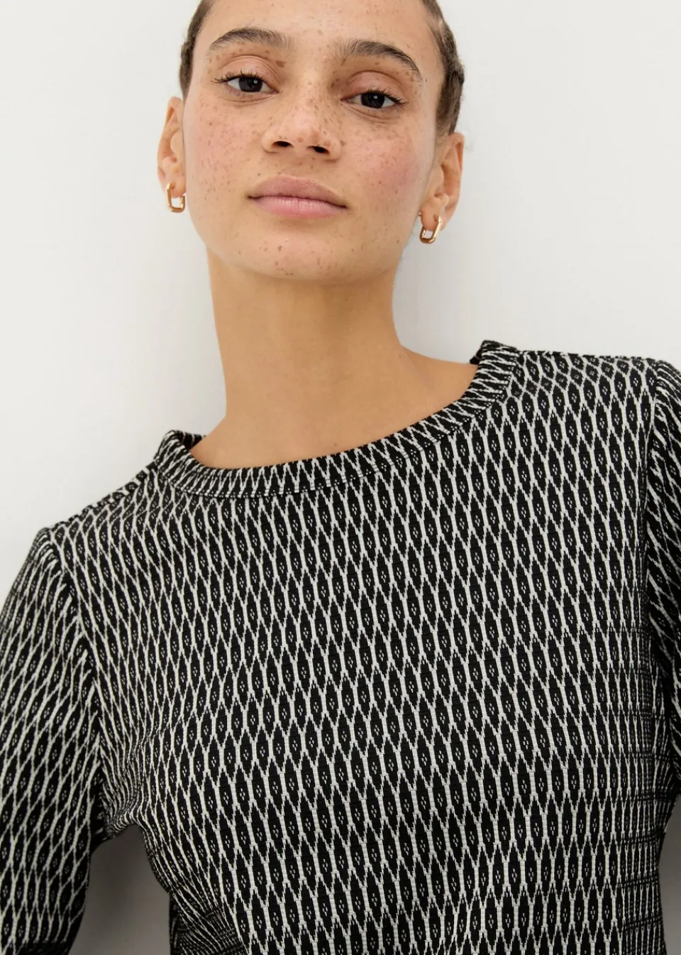 T-Shirts>Papaya Black Jacquard Long Sleeve Top