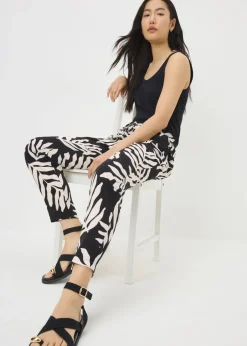 Trousers><noscript><img width=