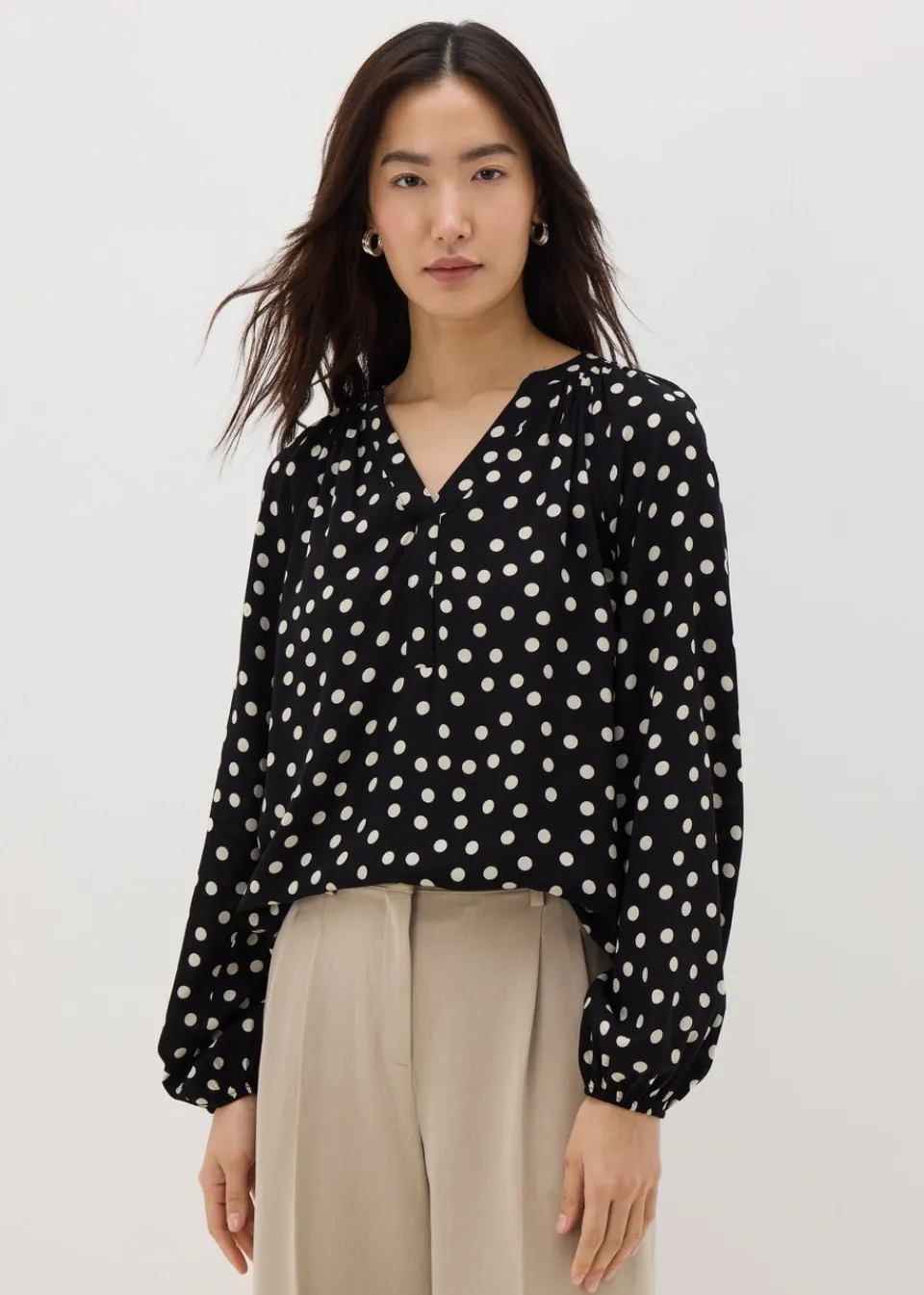 Tops>Papaya Black Spot Popover Blouse