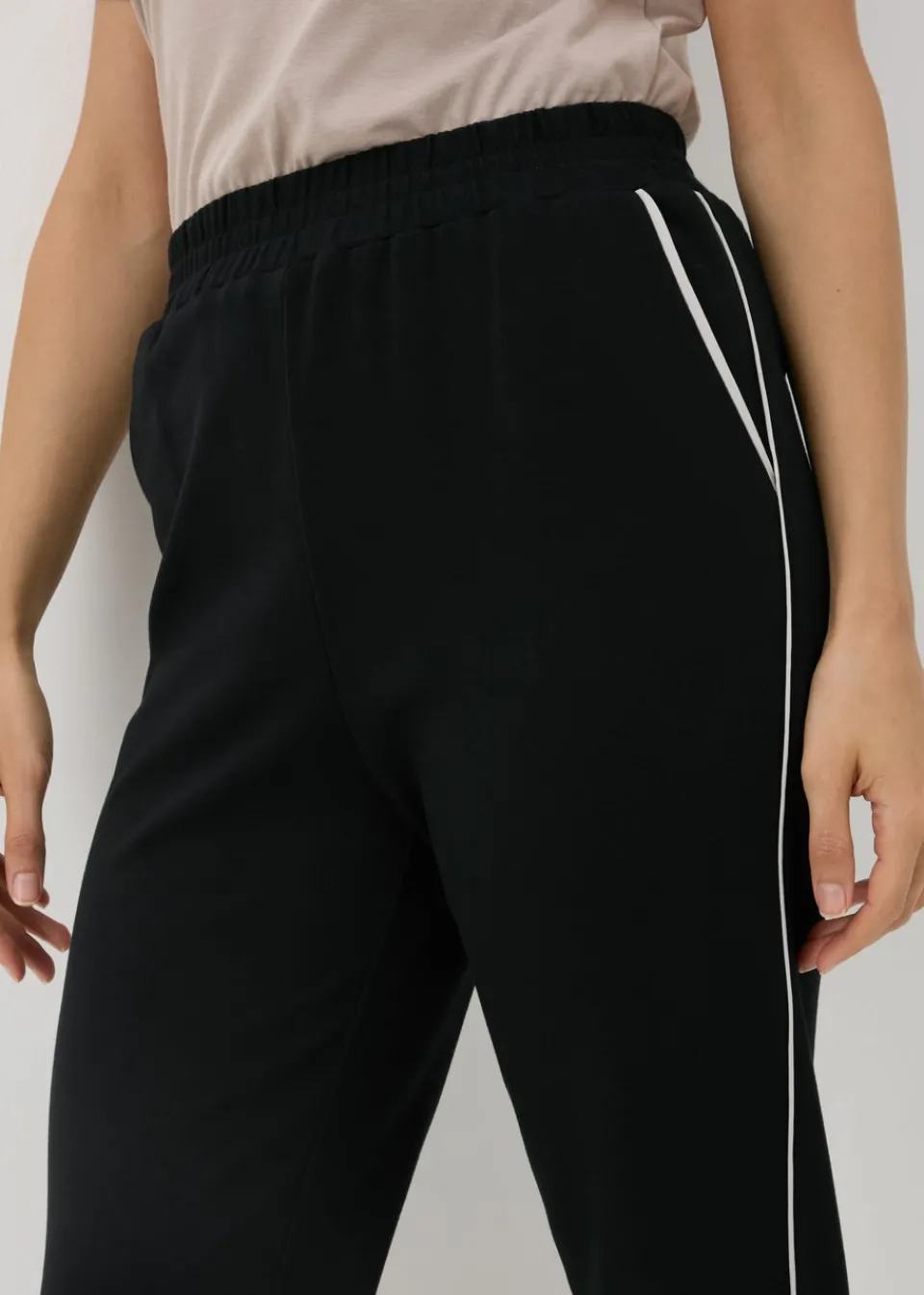 Trousers>Papaya Black Tapered Side Pipe Detail Jogging Bottoms