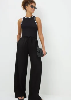 Trousers><noscript><img width=