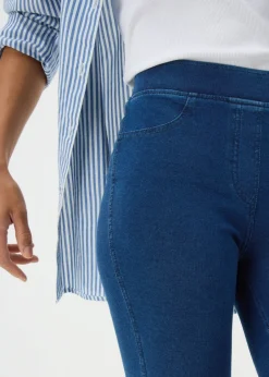 Jeans & Jeggings>Papaya Denim Blue Denim Cropped Jeans