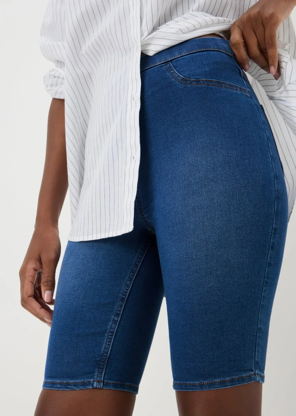 Shorts>Papaya Denim Blue Mid Wash Rosie Knee Length Shorts