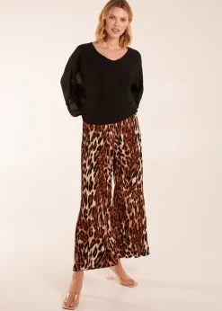 Trousers><noscript><img width=