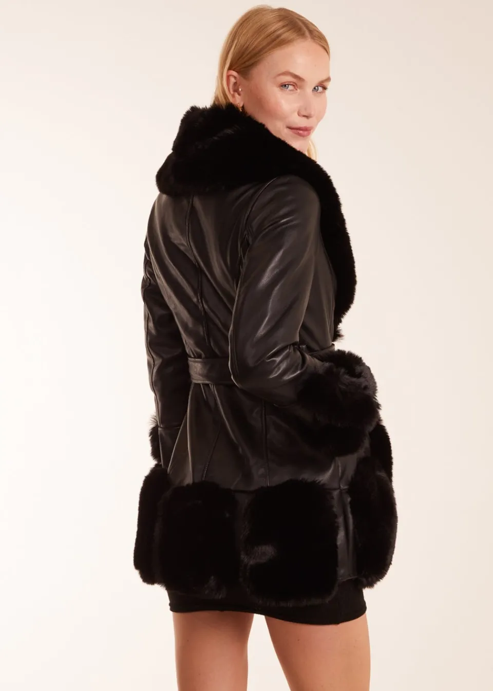 Coats & Jackets>Blue Vanilla Black Faux Fur Collar PU Belted Coat