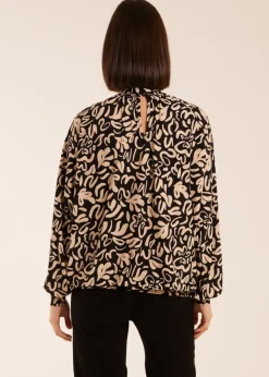 Tops><noscript><img width=