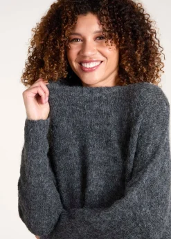 Knitwear><noscript><img width=