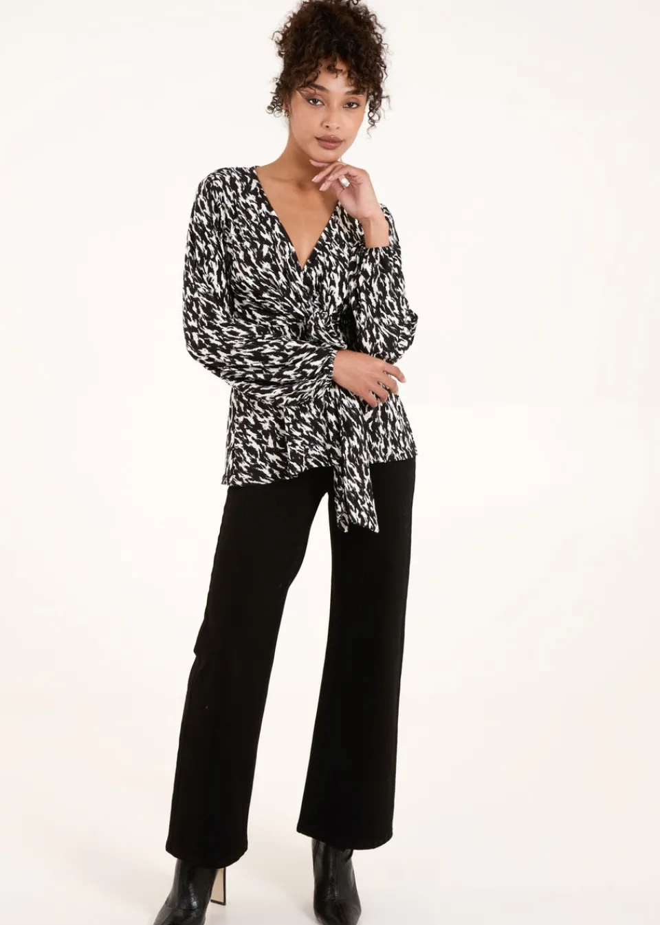 Tops>Blue Vanilla Black/White Wrap Front Tie Back Top