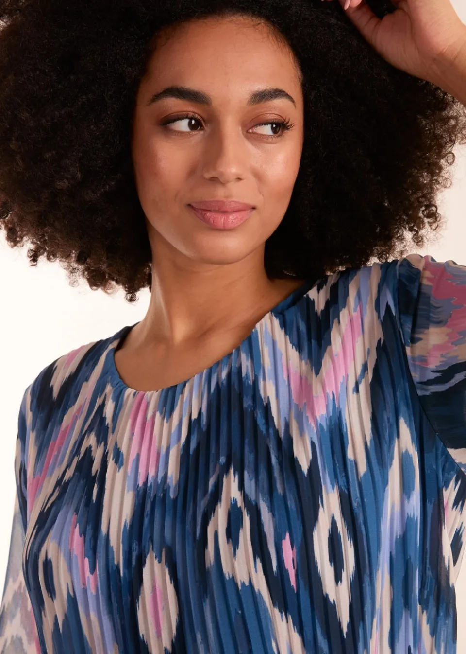 Tops>Blue Vanilla Blue Pleated Print Top