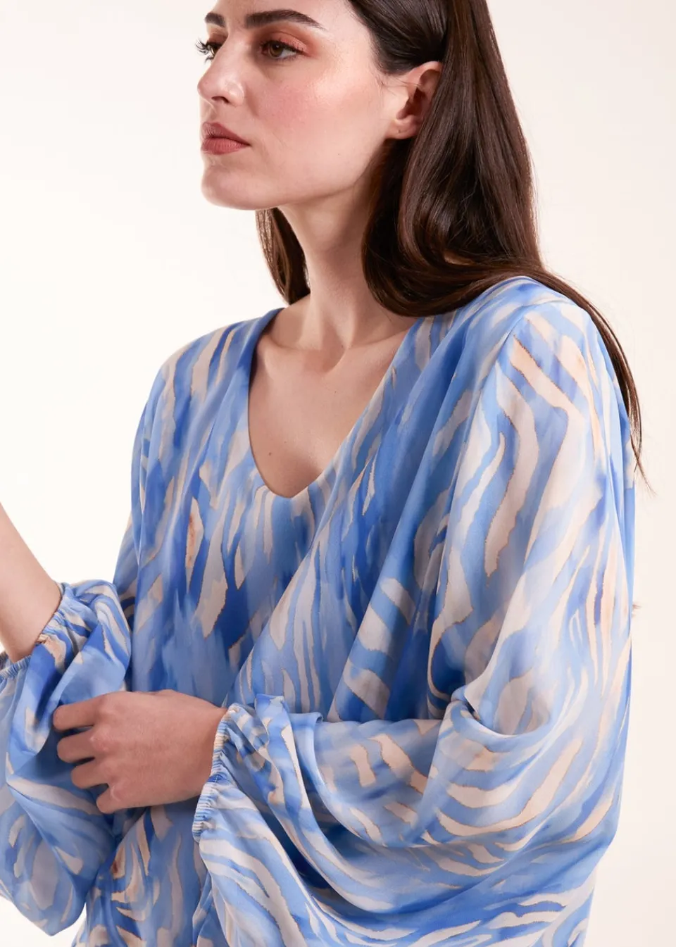 Tops>Blue Vanilla Blue Water Colour V Neck Top