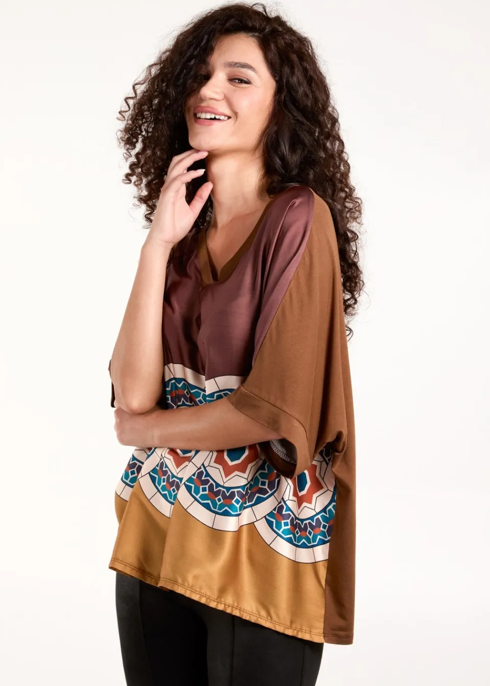 Tops>Blue Vanilla Chocolate Satin Viscose Back Print Top