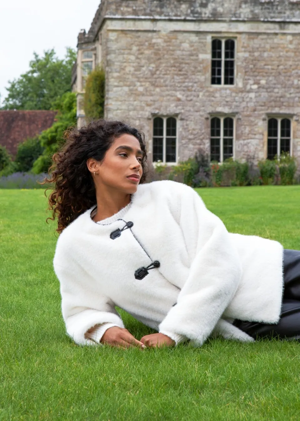 Coats & Jackets>Blue Vanilla Cream Collarless Toggle Detail Fur Jacket