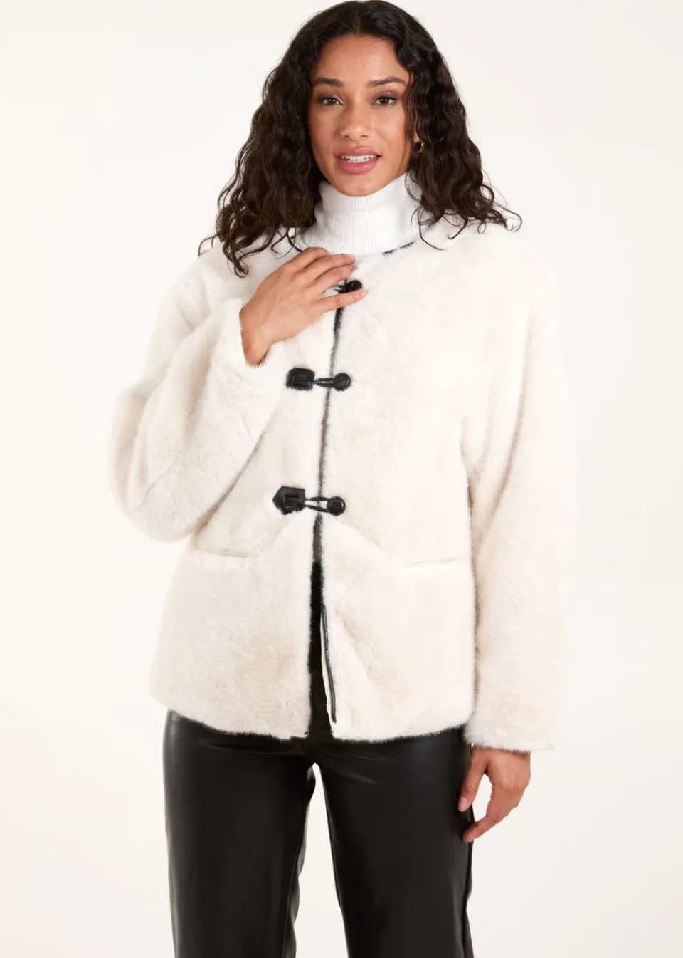 Coats & Jackets>Blue Vanilla Cream Collarless Toggle Detail Fur Jacket