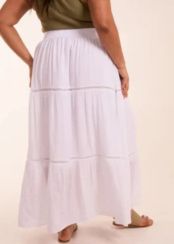 Skirts><noscript><img width=