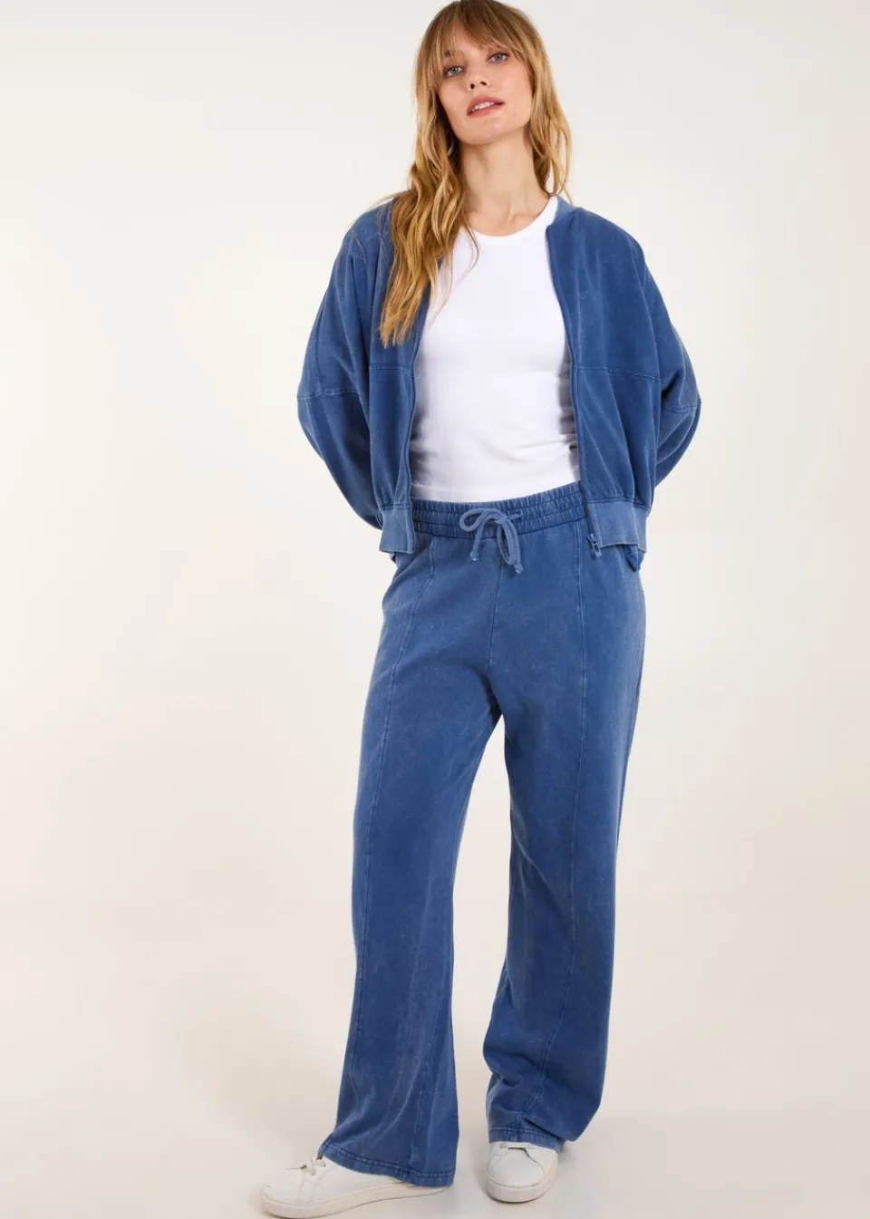 Tops>Blue Vanilla Denim Bomber Jacket & Jogger Set