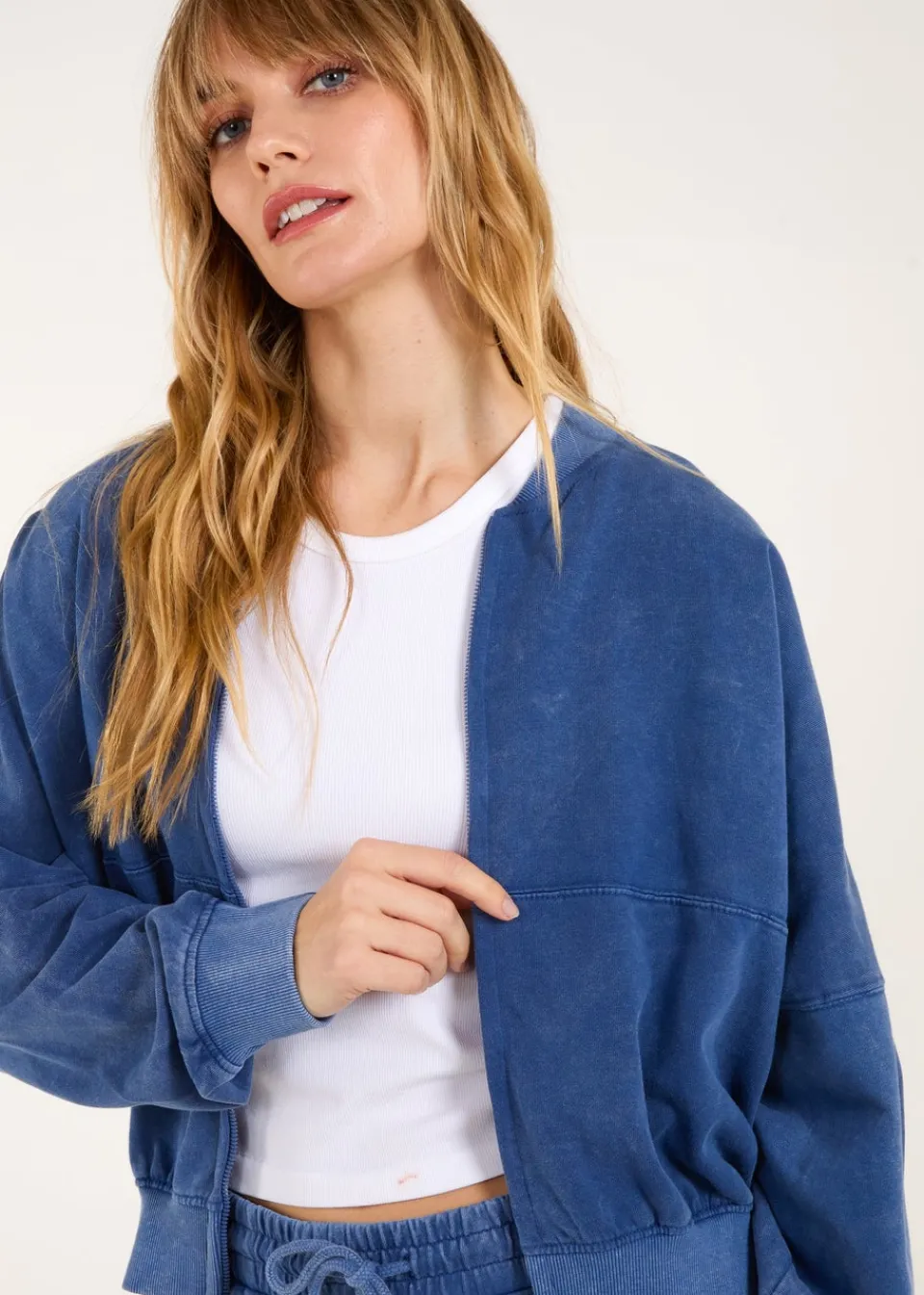 Tops>Blue Vanilla Denim Bomber Jacket & Jogger Set