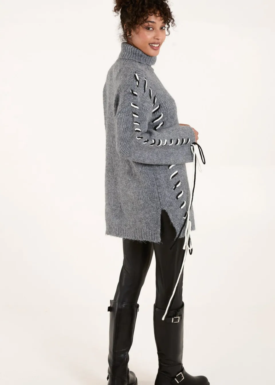 Tops>Blue Vanilla Grey Embroidered Stitch Jumper