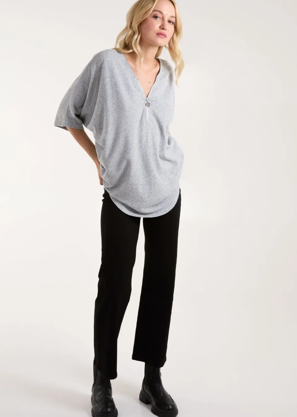 Tops>Blue Vanilla Grey Heart Zip Front Top