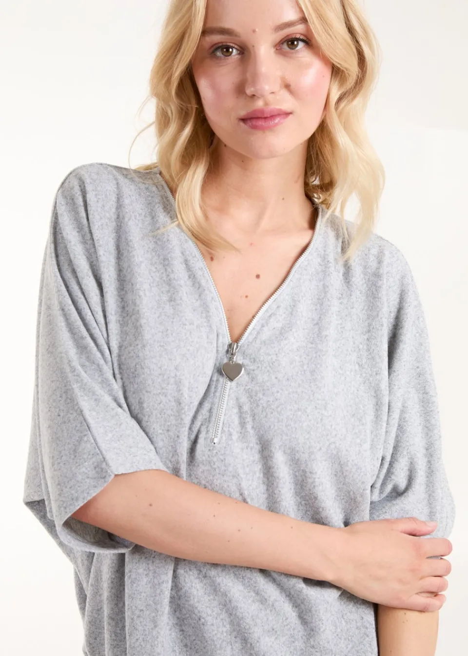 Tops>Blue Vanilla Grey Heart Zip Front Top
