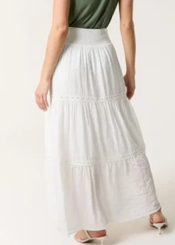 Skirts><noscript><img width=