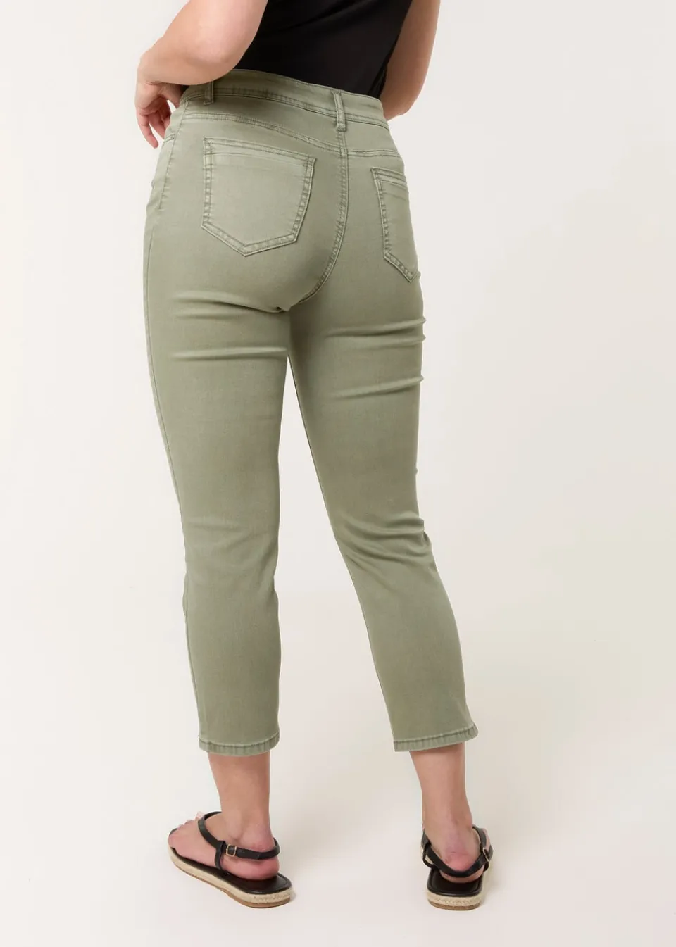 Trousers>Blue Vanilla Khaki Button Front Capri Trouser