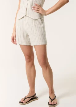 Shorts><noscript><img width=