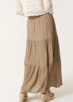 Skirts><noscript><img width=