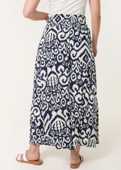 Trousers><noscript><img width=
