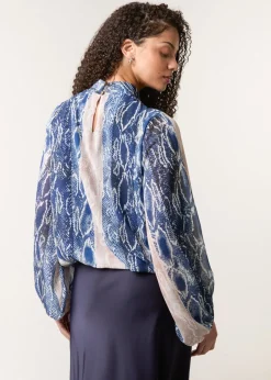 Blouses & Shirts><noscript><img width=
