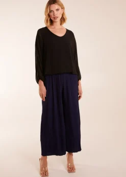 Trousers><noscript><img width=