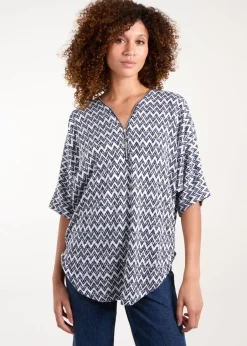 Tops>Blue Vanilla Navy Zig Zag Front Top