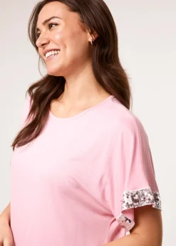 T-Shirts><noscript><img width=