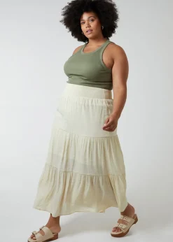 Skirts><noscript><img width=