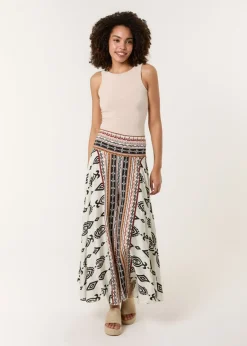 Skirts><noscript><img width=