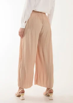 Trousers><noscript><img width=