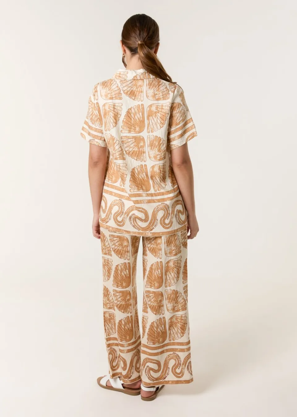 Tops>Blue Vanilla Stone Seashell Top & Trouser Set