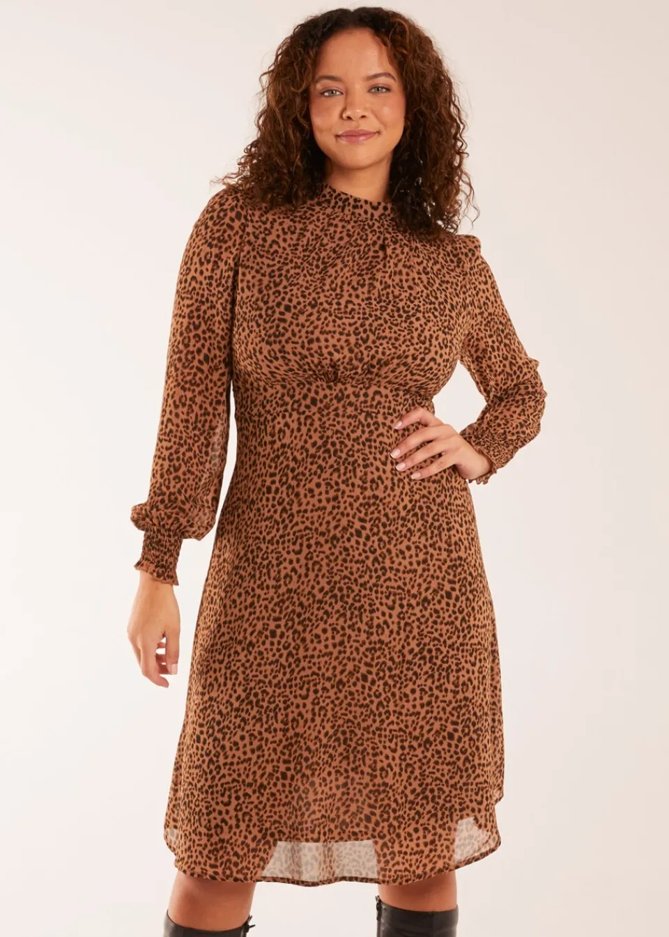 Dresses>Blue Vanilla Tan Long Sleeve Shirring Cuff Swing Dress