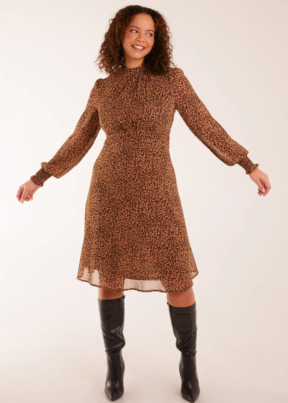 Dresses>Blue Vanilla Tan Long Sleeve Shirring Cuff Swing Dress