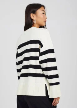 Knitwear><noscript><img width=
