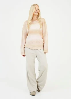 Knitwear><noscript><img width=