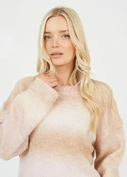 Knitwear><noscript><img width=
