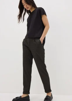 Trousers><noscript><img width=